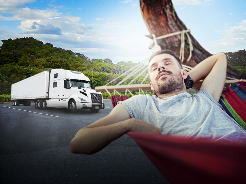 Truck Driver of 30 Years Still Doesnt Know How To Reverse His Truck