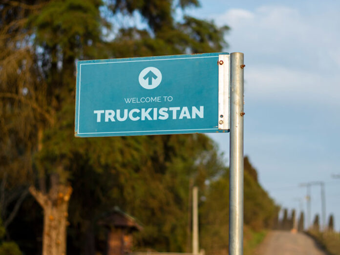 AB 5 Law Sparks Unexpected Rebellion Self-Employed Truckers Declare Independent State of Truckistan